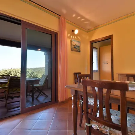 Elicriso * サンタ・テレーザ・ガッルーラ